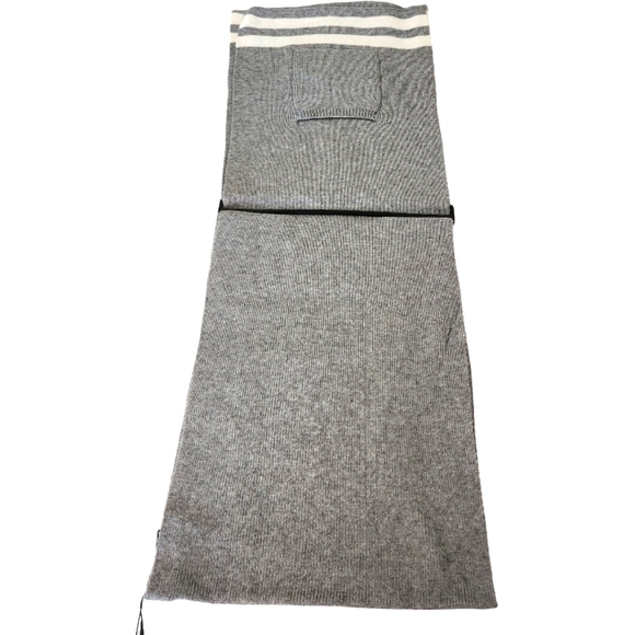 MODENA Gray Ruana Scarf - Picture 3 of 5